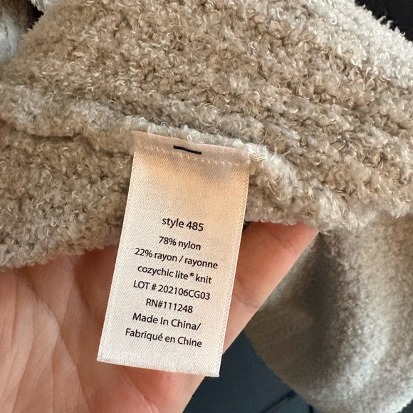 Barefoot Dreams Coastal Cardi Cozy Chic Lite - Picture 5 of 6